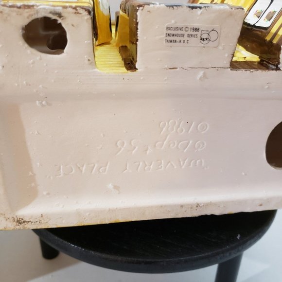 Department 56 Waverly Place 1986 - Picture 7 of 9